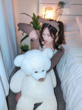 Full leaked Yougelly private photo