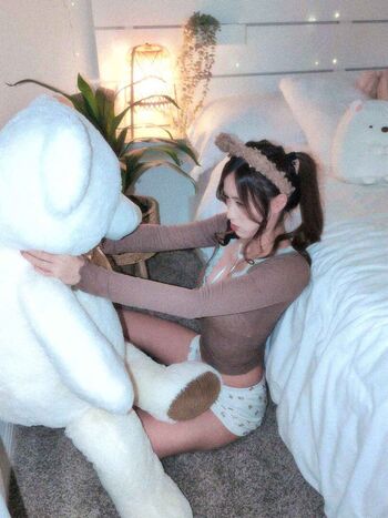 Full leaked Yougelly private photo