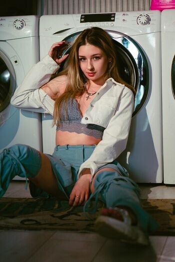Full leaked Youlimi private photo