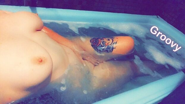 Full leaked Youngdumbfullofnumb private photo