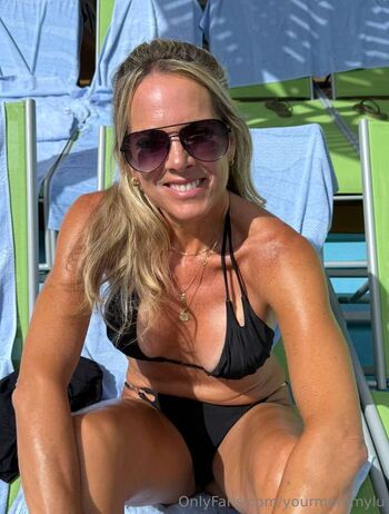 Full leaked Your mommy lu page private photo