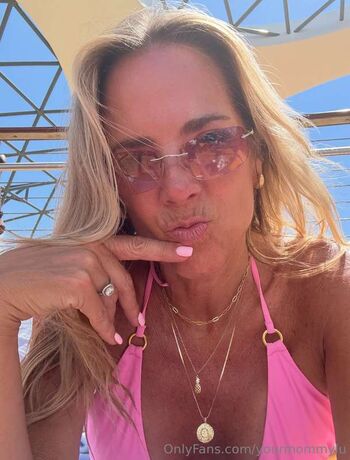 Full leaked Your mommy lu private photo