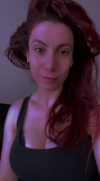 Full leaked Yourfavoriteredhead private photo