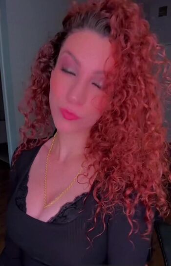 Full leaked Yourfavoriteredhead private photo