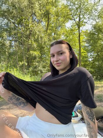 Yourfavxshelly