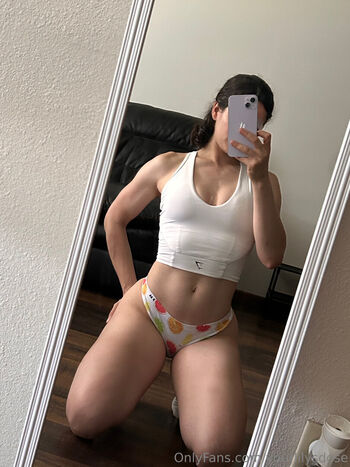 Full leaked Yourlilysdose page private photo