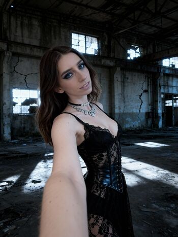 Full leaked Yourravendorn private onlyfans photo