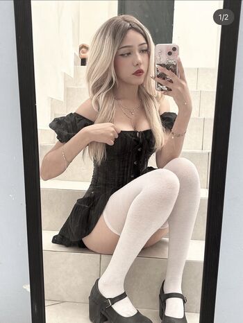 Full leaked Yozzzi private photo
