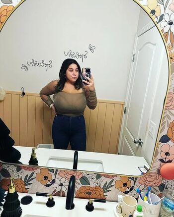 Full leaked Ysamar private onlyfans photo