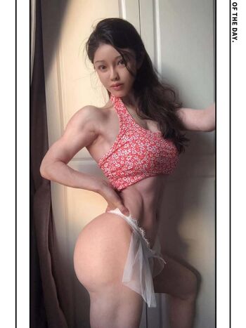 Full leaked Yuan herong page private onlyfans photo