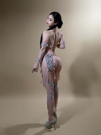 Full leaked Yuan herong private onlyfans photo