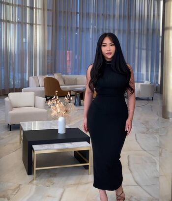 Full leaked Yueyue private photo