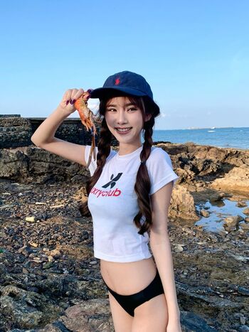 Full leaked Yujeen indyy private onlyfans photo