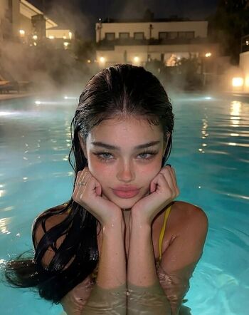 Full leaked Yuki min page private photo