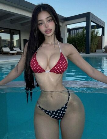 Full leaked Yuki min page private photo