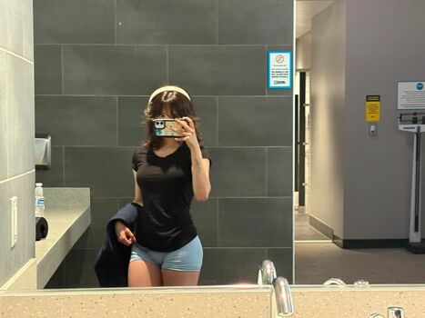 Full leaked Yukiifoxx private photo