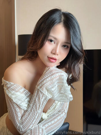 Full leaked Yukixbunz private photo
