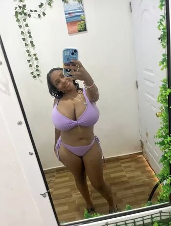 Full leaked Yuleisi private photo