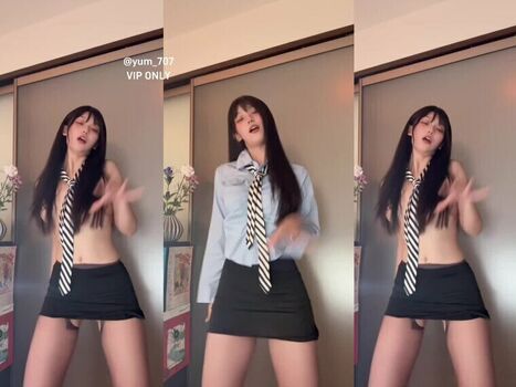 Full leaked Yum page private photo