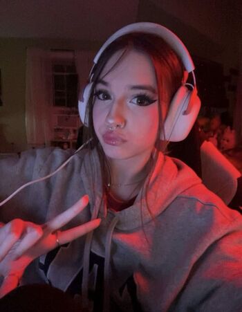 Full leaked Yumifps private onlyfans photo