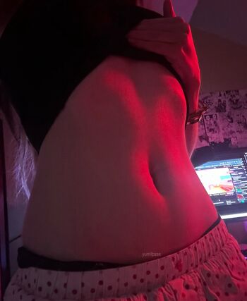 Full leaked Yumifps private onlyfans photo