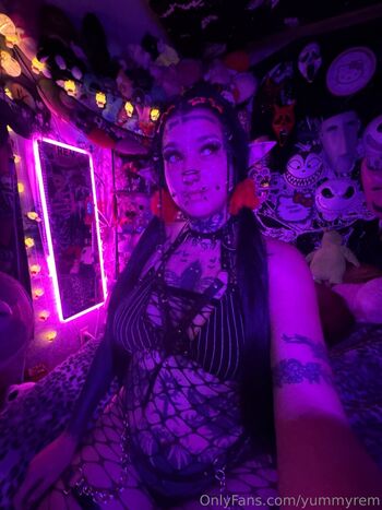 Full leaked Yummyrem private photo