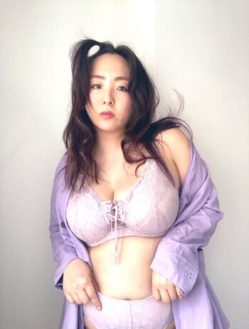 Full leaked Yuna manase page private onlyfans photo