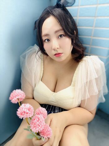 Full leaked Yuna manase page private onlyfans photo