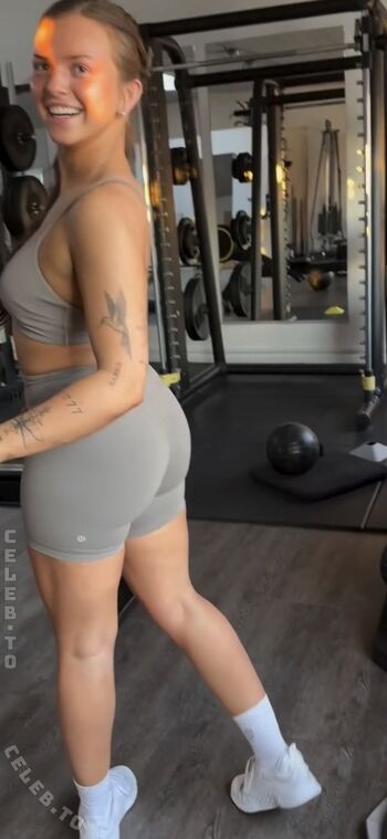 Full leaked Yungstachel private onlyfans photo