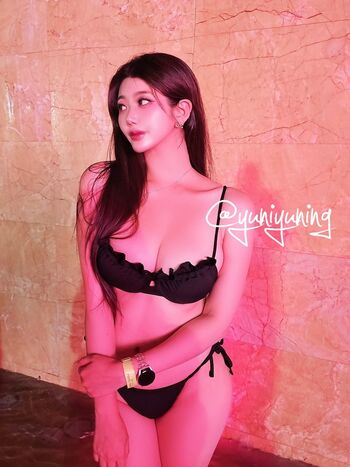 Full leaked Yuniyuning page private onlyfans photo