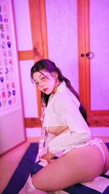 Full leaked Yuniyuning private onlyfans photo