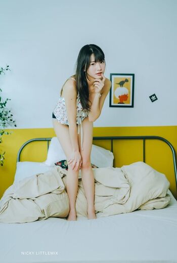 Full leaked Yunjing saehun page private onlyfans photo