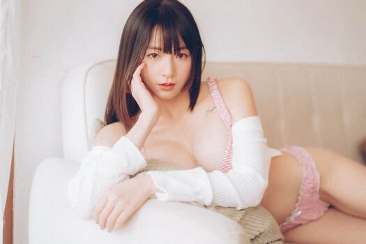 Full leaked Yunjing saehun private photo