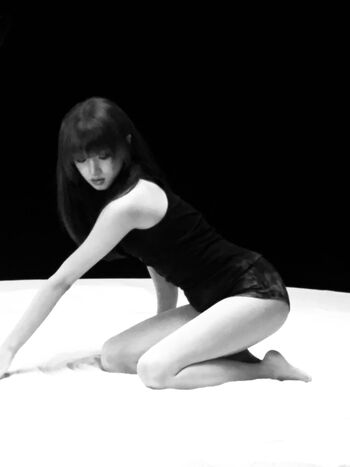 Full leaked Yuqi page private onlyfans photo