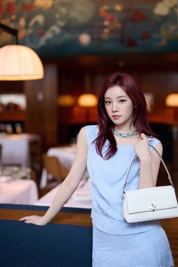 Full leaked Yuqi page private onlyfans photo