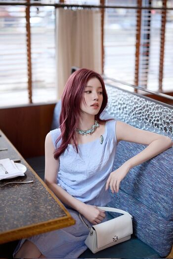 Full leaked Yuqi page private onlyfans photo