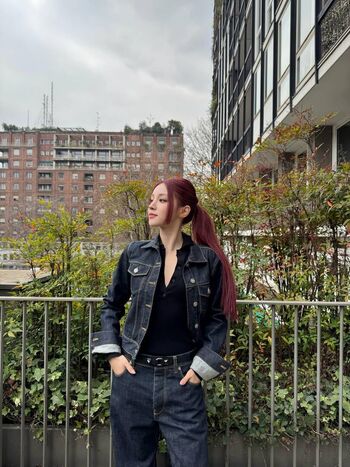 Full leaked Yuqi page private onlyfans photo