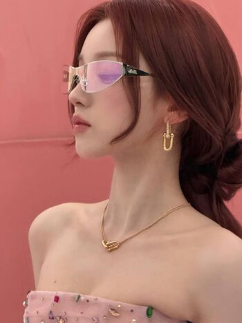 Full leaked Yuqi page private onlyfans photo