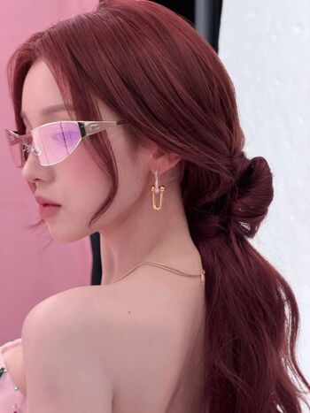 Full leaked Yuqi page private onlyfans photo