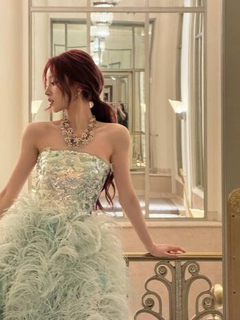 Full leaked Yuqi private onlyfans photo