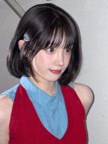 Full leaked Yuqi page private photo