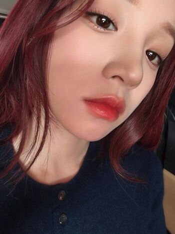 Full leaked Yuqi page private photo