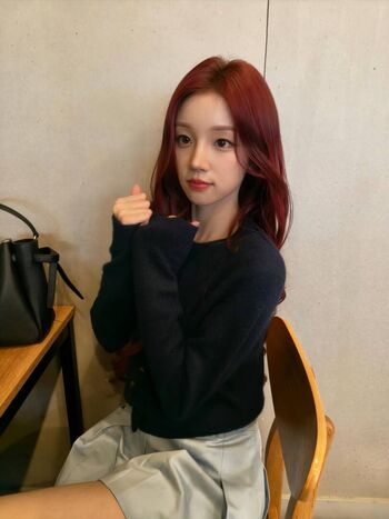 Full leaked Yuqi page private photo