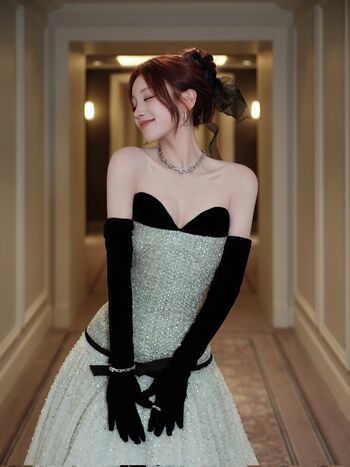 Full leaked Yuqi private photo