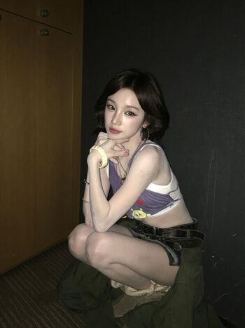Full leaked Yuqi page private photo