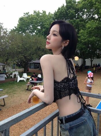 Full leaked Yuqi page private photo