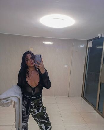 Full leaked Yuval gold private photo