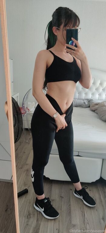 Full leaked Yuzu pyon  page private photo