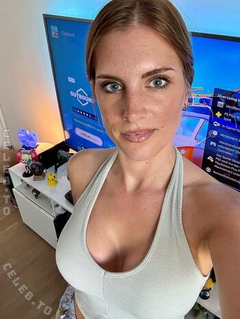Full leaked Yve gaming private photo