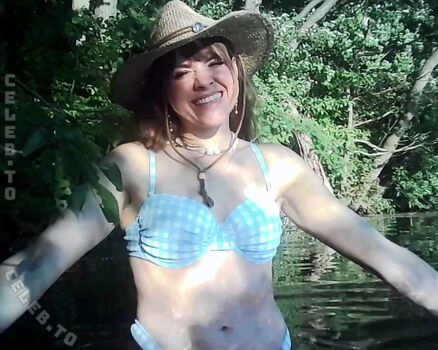 Full leaked Yvonne pferrer private photo